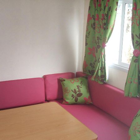 Camping Parc Du Chateau D'Allot Hotel Boé Kültér fotó