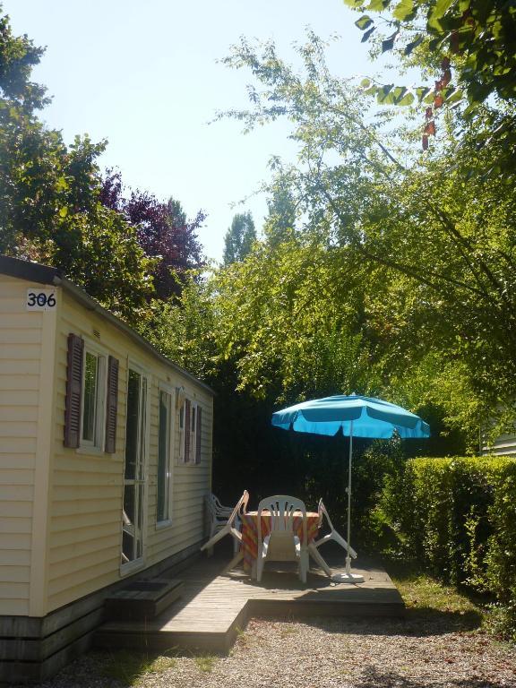 Camping Parc Du Chateau D'Allot Hotel Boé Szoba fotó