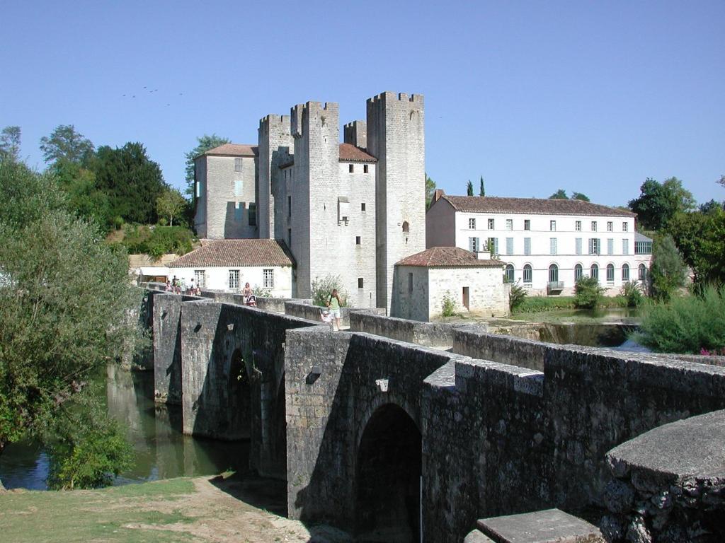 Camping Parc Du Chateau D'Allot Hotel Boé Kültér fotó