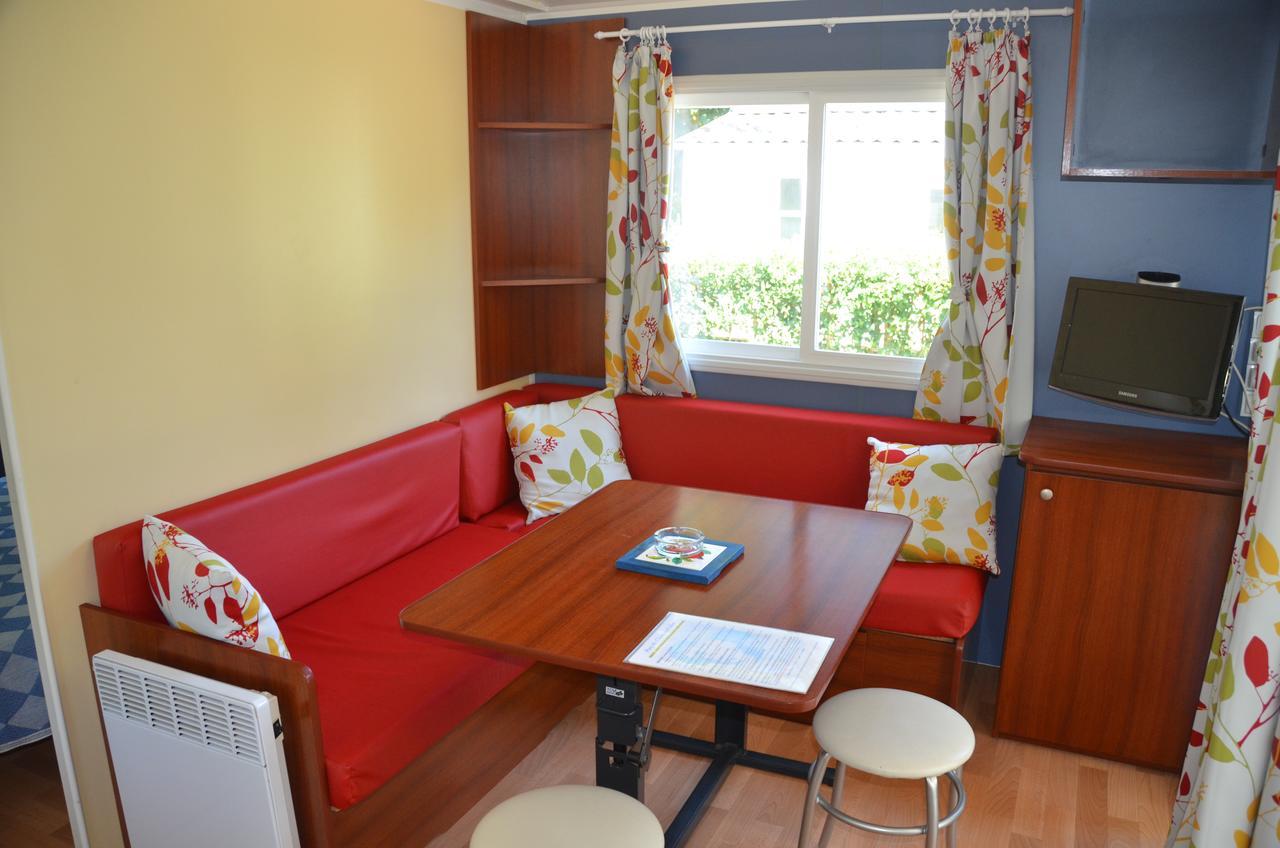 Camping Parc Du Chateau D'Allot Hotel Boé Kültér fotó